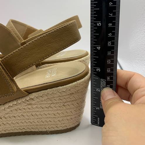 Eileen Fisher  Velcro Strap Platform Wedges Size 7.5 
PREOWNED/USED