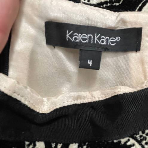 Karen Kane Vintage  1990s Black and Ivory Damask Mini Skirt Size 4