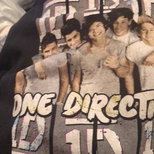 One Direction  Vintage Concert Sweatshirt 1D All Members Photograph Front SMALL