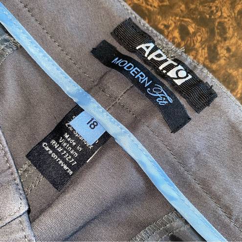 Apt. 9  Modern Fit Pants in Grey - size 18