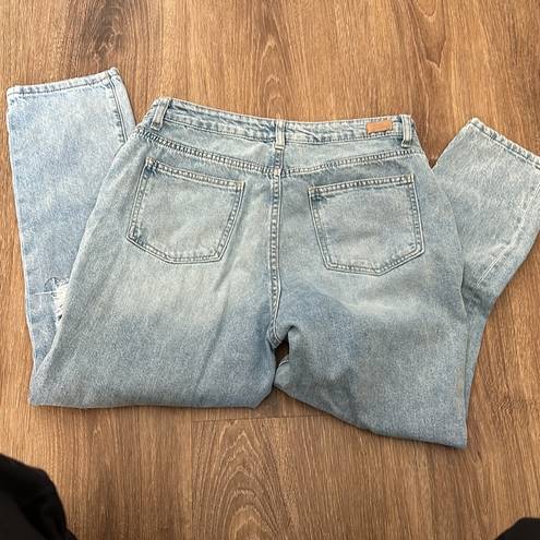 Simple Society  Light Acid Wash Mom Jeans 11 / 30 100% cotton