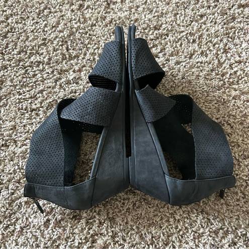 Eileen Fisher  Kes Perforated Nubuck Wedge Sandals in Black Size 8