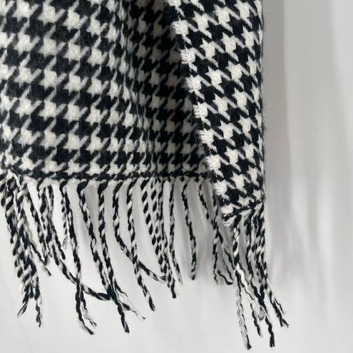 Houndstooth CASHMERE Scarf Made in Scotland  Black White Winter Outdoors Classic