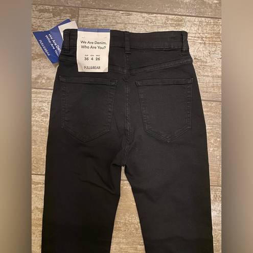 Pull & Bear  Black Skinny High Waist Jeggings. NEW