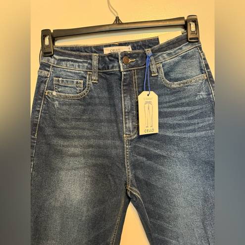 Cello New!  Straight Jeans Size 7