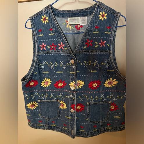 Susan Bristol Jean embroidered vest Daisy Embroidered Denim Vest Vintage Vest: L