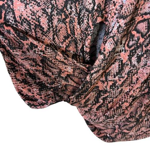 Skinny Girl  Jeans Pink Snakeprint Twist Front Long Sleeve T Shirt Top Blouse M