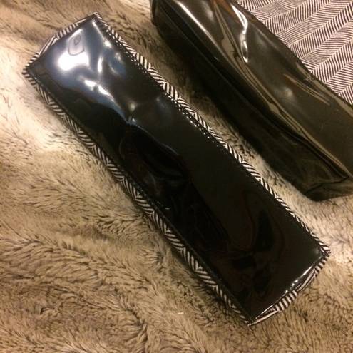 Estée Lauder Matching purse and makeup bag