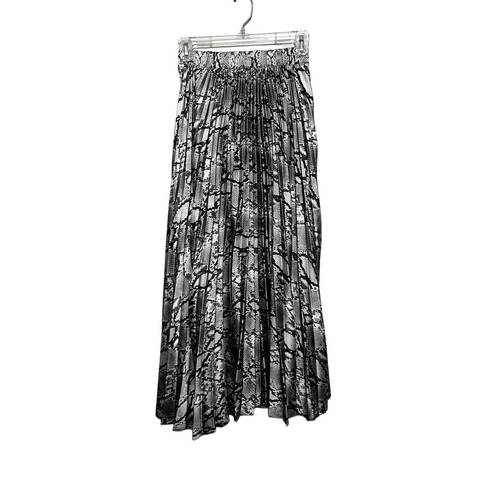 New Look  Woman's Gray/Black Snakeskin Pleated Print Midi Pull On Skirt 2