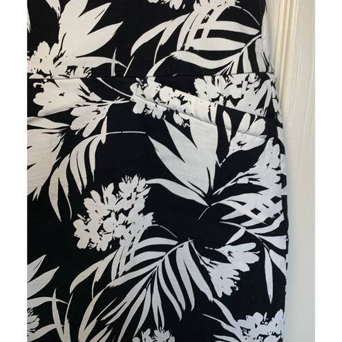 Krass&co Skort by S C &   black and white floral pattern