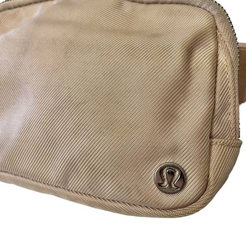 Lululemon ORIGINAL Everywhere Belt Bag Misty Pink 1L - Discontinued OG Design