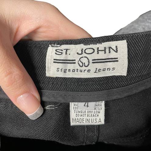 St. John  Signature Jeans Black Denim Straight High Rise Size 4