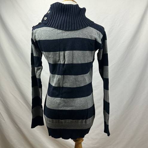 Banana Republic  striped turtleneck sweater size medium