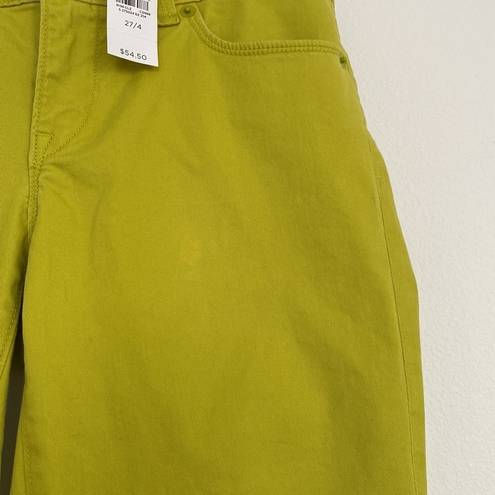 The Loft NWT Anny Taylor modern crop pants in bright green.