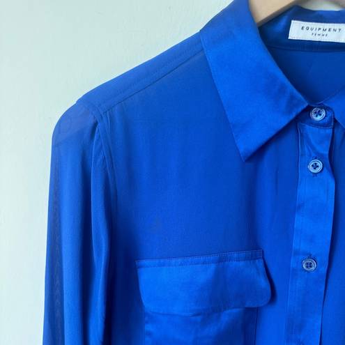 Equipment  100% Silk Blue Button Up Blouse Small