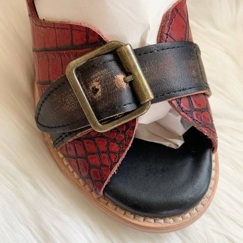 FREEBIRD by Steven  Bond Red Croco Sandals Size 9 BRAND NEW IN BOX - RARE