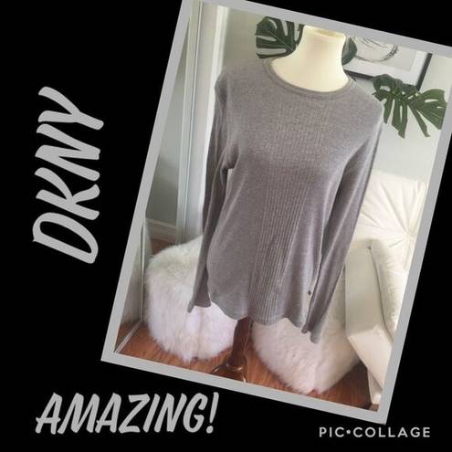 DKNY  Gray Long Sleeved Crew Neck Ribbed Design Lightweight Sweater Size M