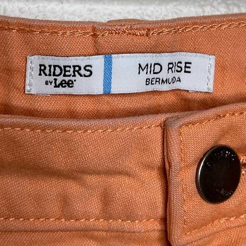 Riders By Lee  Mid Rise Bermuda Length Denim Jean Shorts Women’s Size 18 M Peach
