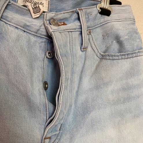 Madewell • The Mom Jean Shorts Chewed Hem size 29