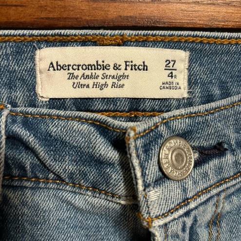 Abercrombie & Fitch  Ankle Straight Ultra High
Rise- Size 27 (4R)