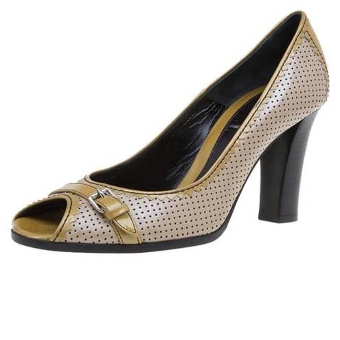 Fendi  Mustard Yellow Patent Leather Perforated Pumps Heels size 38.5