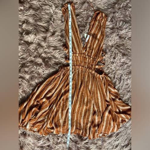 Harper NWT  STRIPE PLUNGING V-NEXK DRESS