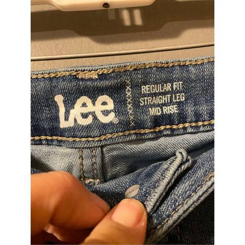 Lee  Light Wash Regular Fit Straght Leg Midrise Jeans Size 14