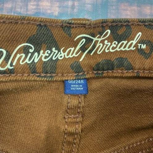 Universal Threads Leopard Print Vintage Straight Denim Jeans Universal Thread