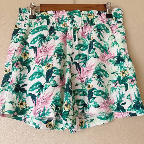 The Loft NWT Fluid Pull On Shorts in Botanical