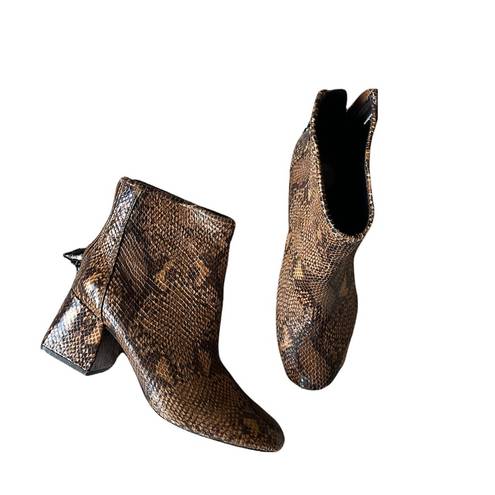 Bershka NEW  Snakeskin print mid-heel ankle boots SZ-6.5