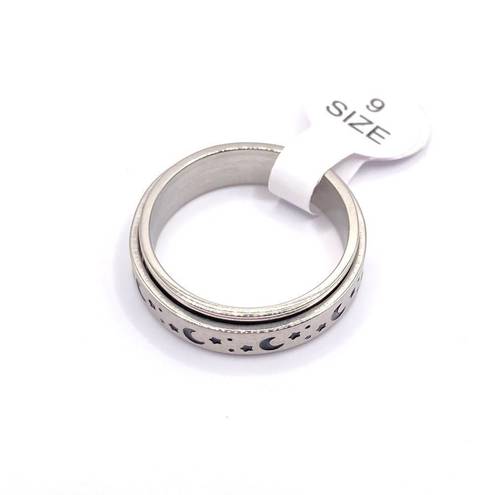 The Moon NWT Stainless steel and star fidget spinner ring size 9