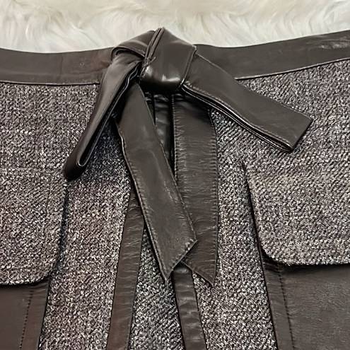 Robert Rodriguez  Wool & Leather Skirt Size 6 C17