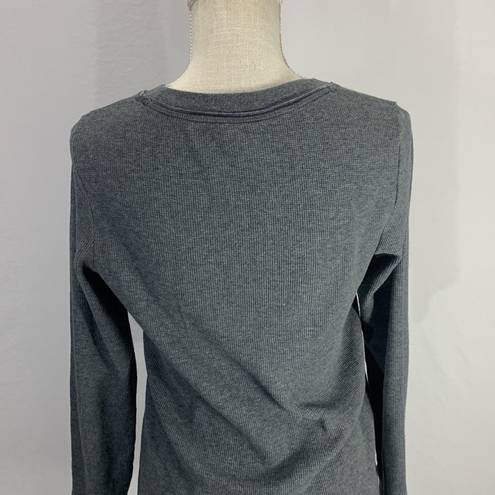 Eddie Bauer Waffle Knit Gray Long Sleeve Thermal Top Tee Size Medium