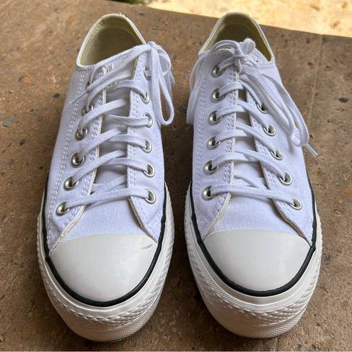 Converse Women’s  Chuck Taylor All Star Lift White Platform Sneakers