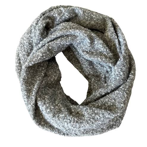 infinity Gray and white  scarf