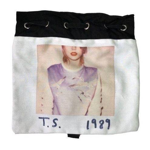 Taylor Swift  1989 Album Cover World Tour Drawstring Backpack