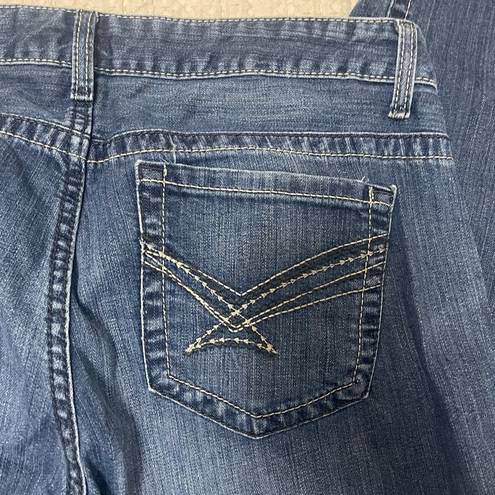 Cinch Ada  woman’s dark wash bootcut denim jeans size 32 / 13 R