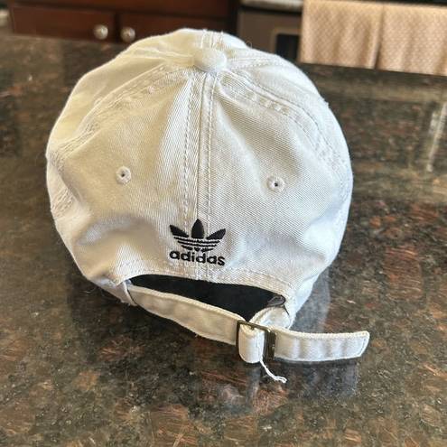 Adidas  White Hat