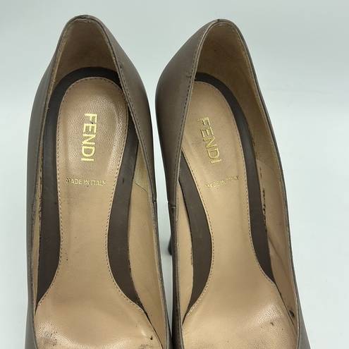 Fendi  Grey Leather Logo Platform Pumps Size 8.5 / 38.5