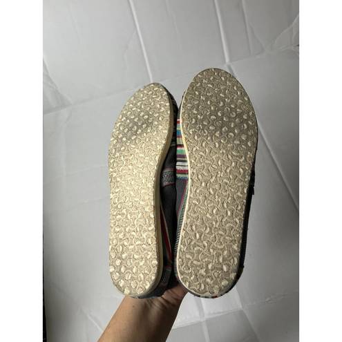 Toms Classic Striped Size 6 Women’s Slip On Flats Shoes