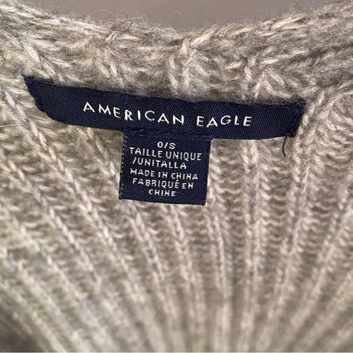 American Eagle  Grey Knit Sleeved Poncho size One Size with Fringe