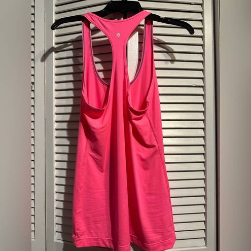 Xersion  size medium hot pink tank top