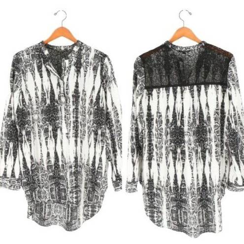 Alberto Makali  Black White Ikat Print Lace Back Hi/Low Tunic Top L