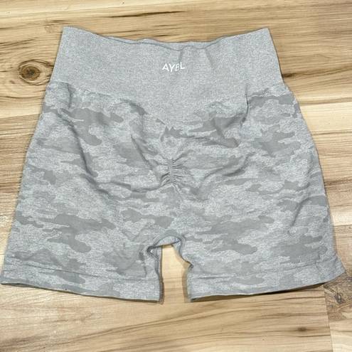 AYBL Grey Camo Seamless Shorts Women’s XL