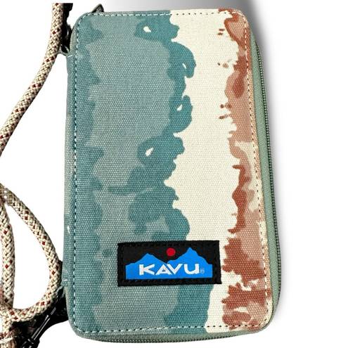 KAVU  Go Time Wallet Phone Crossbody Bohemian Hiking Canvas Neutral Earthy