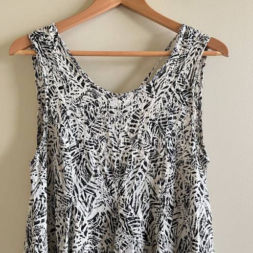 Ecote URBAN OUTFITTERS  LEAF PRINT BLOUSE TANK TOP WOMENS SIZE M BLACK WHITE