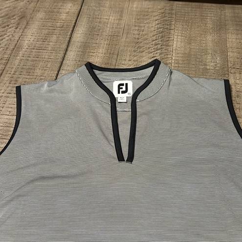 FootJoy FJ  Women’s sleeveless golf shirt with v-neck and tab collar