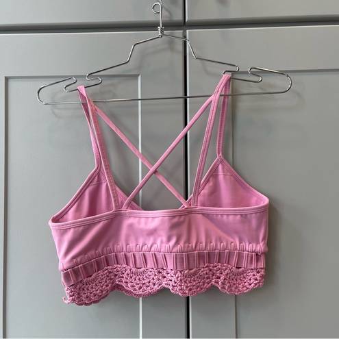 Carbon 38  Crochet Banded Macrame Pink Barbie Cropped Sports Bra Small Athletic