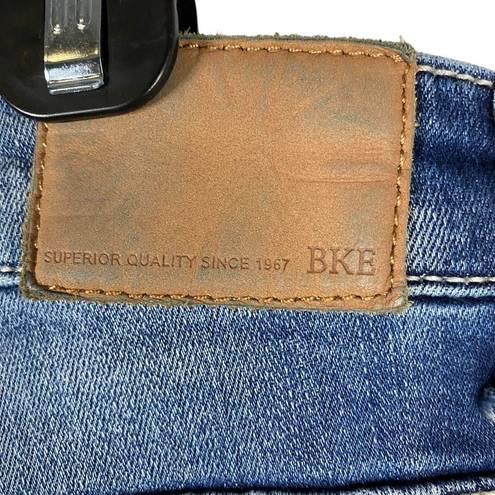 Buckle BKE Payton Universal Fit Mid Rise Tailored Bootcut Light Wash Size 30 x 33.5