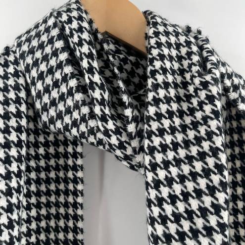 Houndstooth CASHMERE Scarf Made in Scotland  Black White Winter Outdoors Classic
